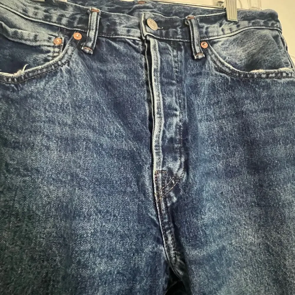 Gap Men’s Original Fit Medium Wash Distressed‎ Buttonfly Denim Jeans- Size 31x30